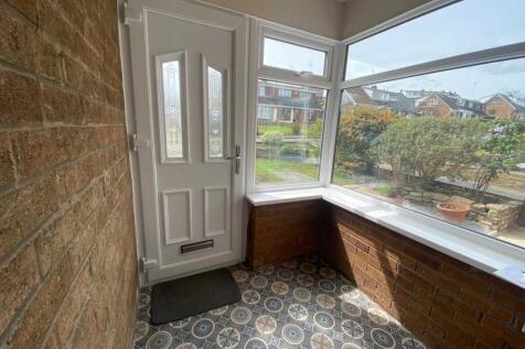 Harewood Drive, Oldham photo 5