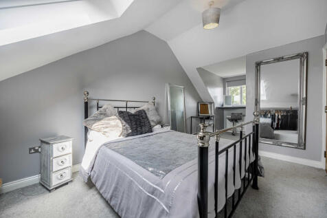 1305334-1-6849cf7aab342