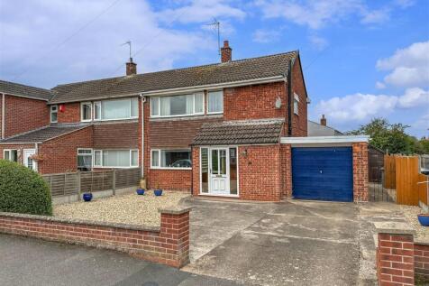Newark, NG24 - property photo
