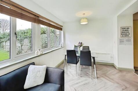 Springfield Park Road photo 5