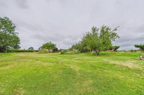 3-bedroom detached bungalow  (23).jpg