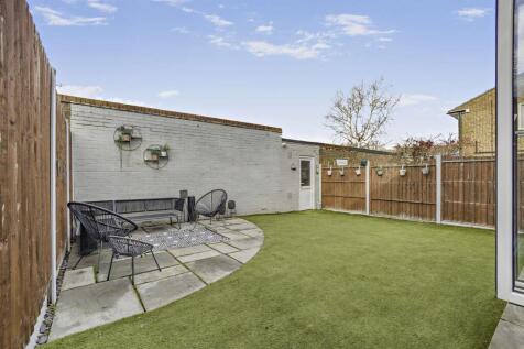 8676367-exterior04-800.jpg
