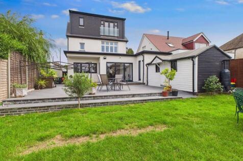 Buxton Lane, Caterham - £3400pcm photo 4