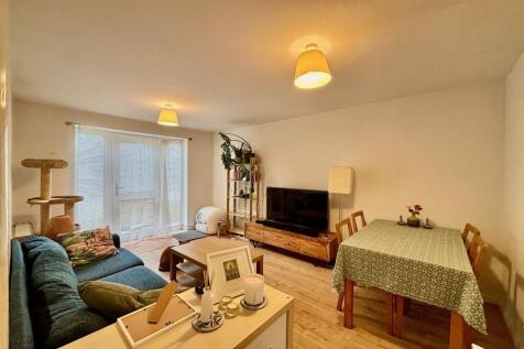 Joan Lawrence Place, Headington, Oxford, Oxfordshire, OX3 photo 3