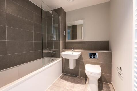 Highfield Avenue Newbury RG14 photo 4