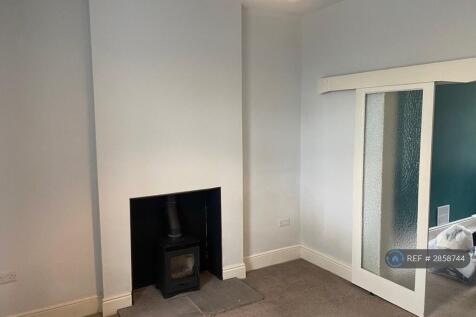 Sitting Room Stove &amp; Harth