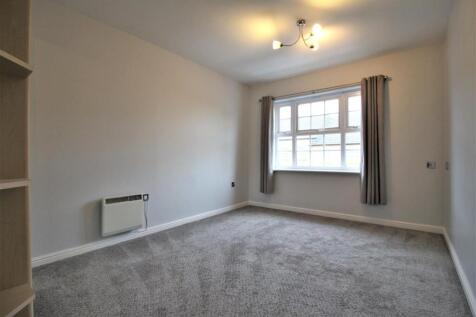 FINNEY DRIVE, GRANGE PARK - NN4 photo 5