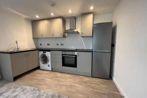 2 bed flat to rent Castle View Place, Stafford ST