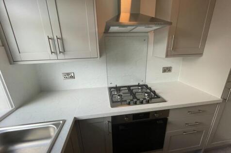 16 Stannard Well Drive, Horbury, Wakefield, WF4 6BN photo 4
