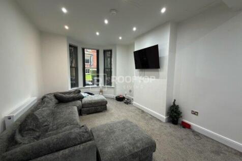regent-park-terrace-ls6-2ax-1060960