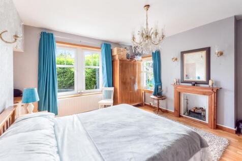 5 bed, 3 bath Detached in Cardiff - Photo 14