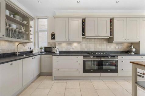 27 Falcon Gardens 21