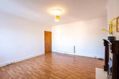 Living Room (2)