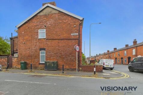 CAM03522G0-PR0219-STILL028