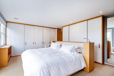 7 Old Library Apartments (31).jpg