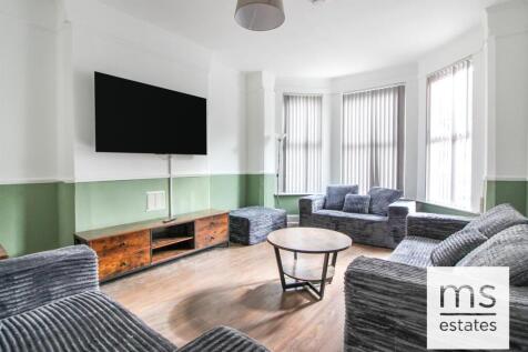 8-bed terraced on £125pppw Derby Road, Nottingham, £4,333/mo