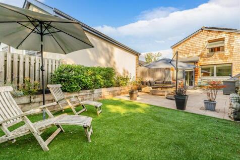 A05 - 18 Baltic Way Totnes - 250926.jpg