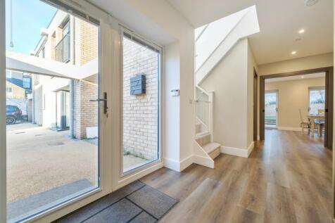 1385899-17-69272e...