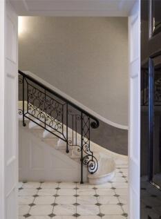 6 bed, 7 bath Town House in London - Photo 26