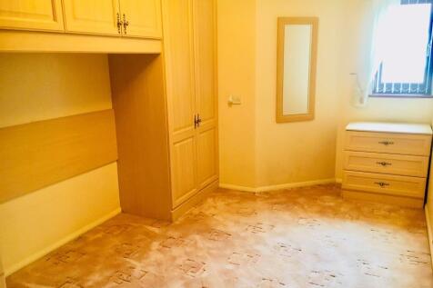 Collingdon Street, Luton, Bedfordshire, LU1 photo 3