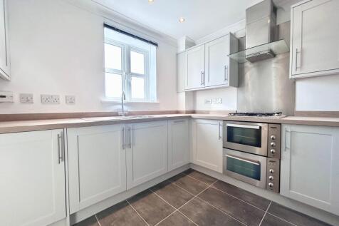 61 Brookbank Close, Cheltenham, GL50 photo 5