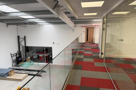 Trade Counter to rent Image 5