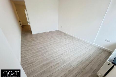 FIRST RECEPTION ROOM