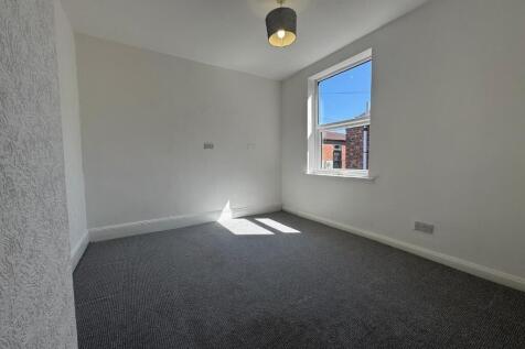 Flat 2 Bedroom 2