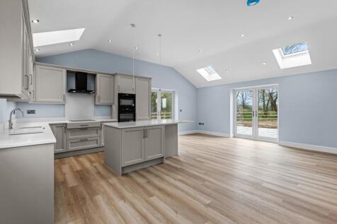 Shows Similar House Type