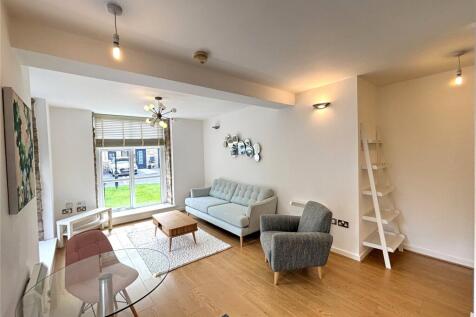 Tamewater Court, Dobcross, Oldham, Greater Manchester, OL3 photo 3