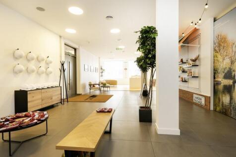 3 Islington High Street 12.jpg