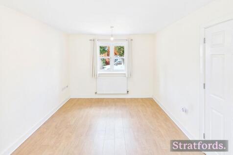 Gyles Close, Winslow, MK18 photo 4