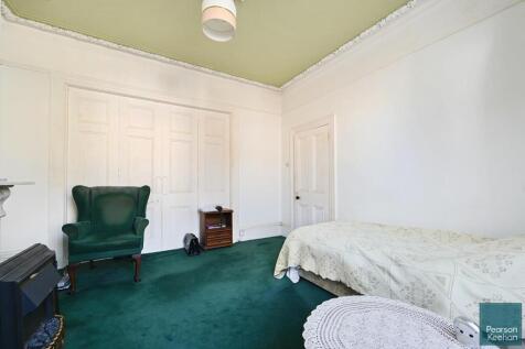 144 Springfield Road, bn1 (30).jpg