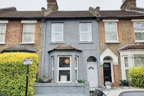 3-bed house on Lancaster Road, Walthamstow E17, £2,400/mo