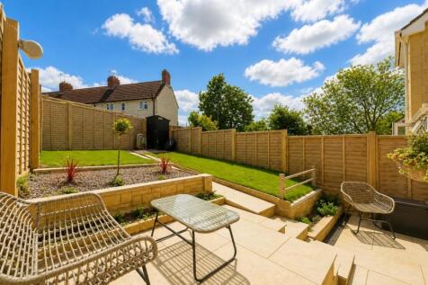 17 Court Orchard - Garden2.jpeg
