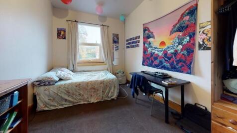 Kensington Terrace, Hyde Park, Leeds photo 4