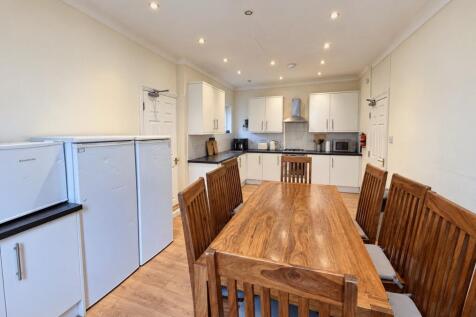 Devonshire Place, Jesmond, Newcastle Upon Tyne photo 5