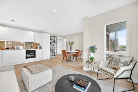 Novella Apartments, High Road Chigwell, Essex, IG7 photo 5
