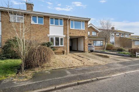 2 Highcroft, Yardley Gobion (2).jpg