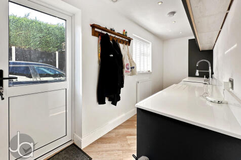 20250909_15105911...