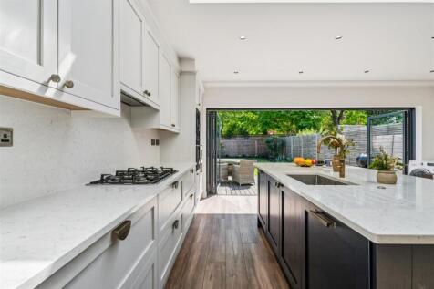 FOR SALE - Wendell Road, W4