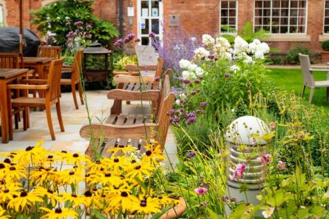 Courtyard Garden
