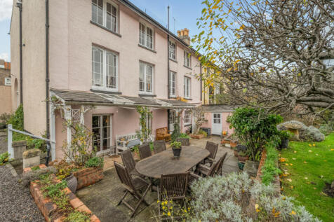 1383583-4-6936d7e...