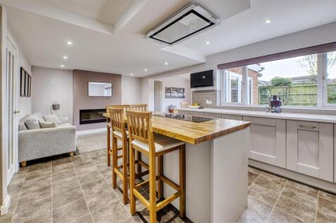 Holly RdD78_7920_HDR.jpg