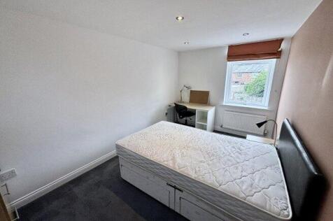 edward-street-dhm-dh1-1pu-999336