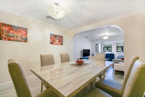 15 Morley Crescent - ni7ZZaQC4xLLSDozwJNN.jpg