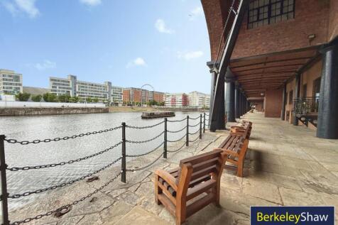 Front Exterior/Waterfront