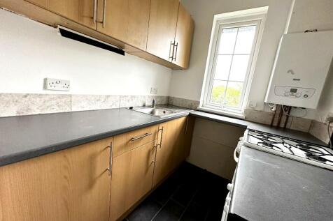 Victoria Gardens, Oxton, Wirral, Merseyside, CH43 photo 3