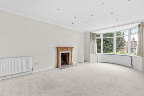 20a Maybrook Gardens, HP13 6PJ-7.jpg