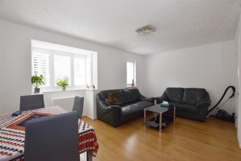 lounge1.JPG